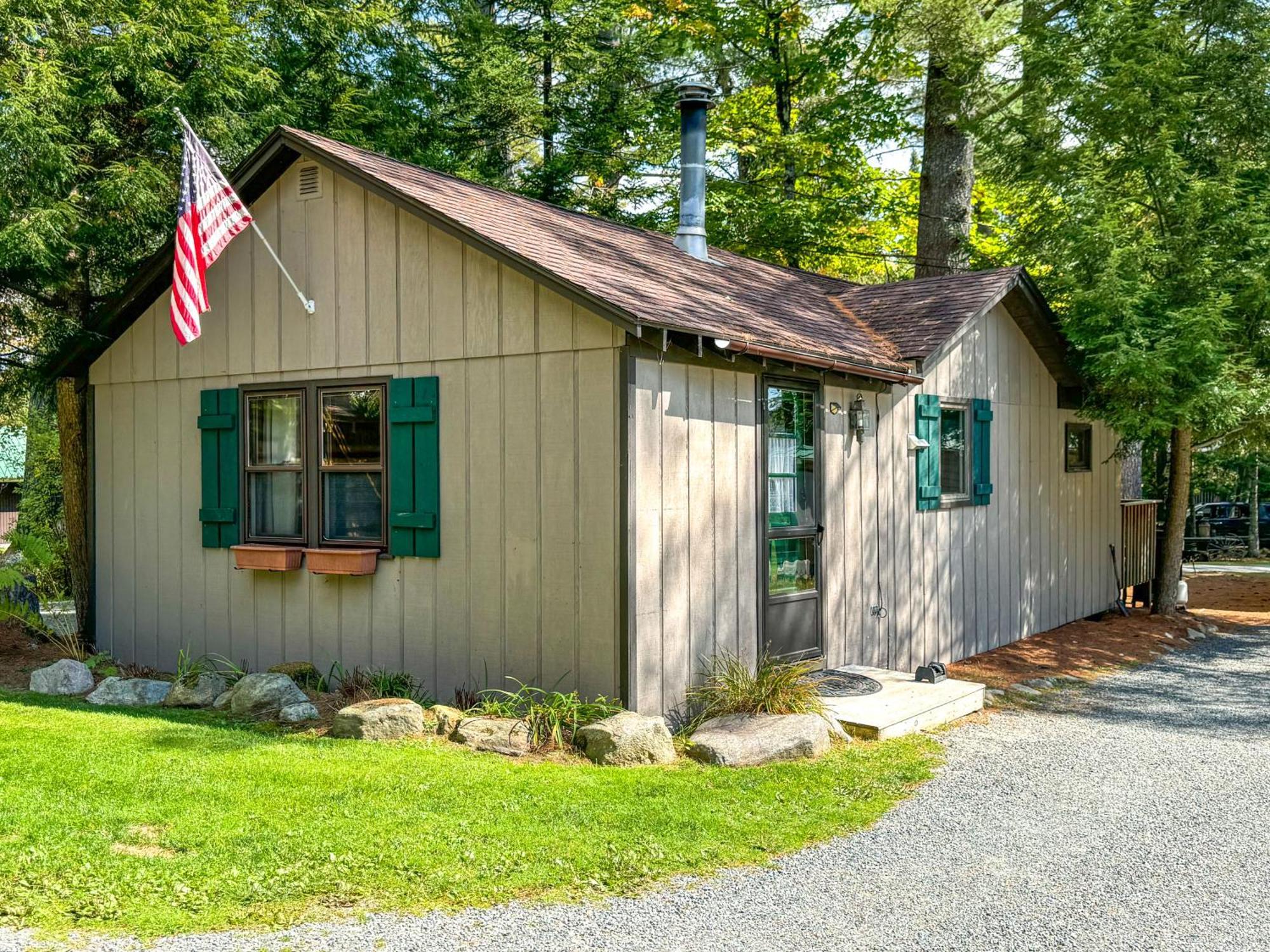 Lake Pleasant Cabin On 3 Acres With Kayaks And Beach! Экстерьер фото